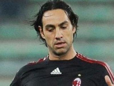 Μίλαν: Στο χειρουργείο ο Νέστα