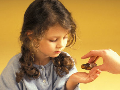 Επικίνδυνη για τα παιδιά η εναλλακτική ιατρική