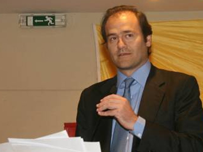 «Θεωρώ χρέος μου να βοηθήσω την ΑΕΚ»