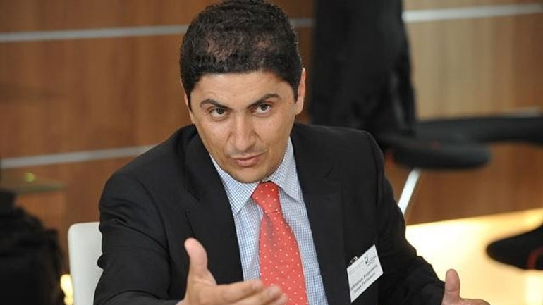 Νέα ερώτηση Αυγενάκη για βουλευτή με offshore