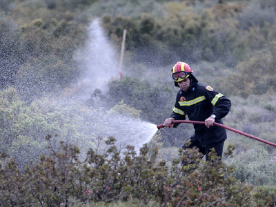 Υπο έλεγχο η φωτιά στην Ύδρα