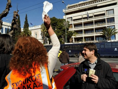 Επιστρέφουν 44 σχολικοί φύλακες