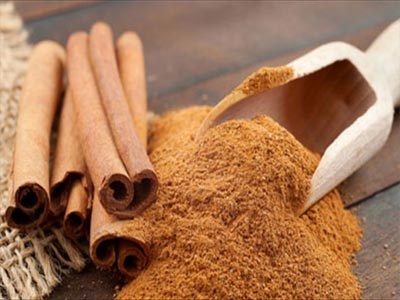 Δεσμεύθηκαν 10 τόνοι κανέλας με μύκητες Δεσμεύθηκαν 10 τόνοι κανέλας με μύκητες