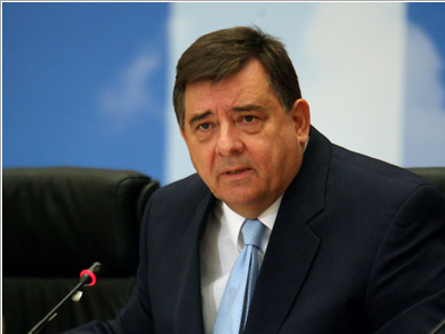 Καρατζαφέρης: «Να παραιτηθεί ο πρόεδρος της Δημοκρατίας»