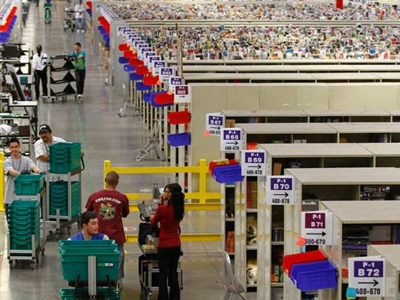 Προσλήψεις ετοιμάζεται να κάνει η Amazon