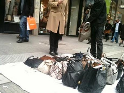 Βρήκαν αποθήκες με προϊόντα – μαϊμού