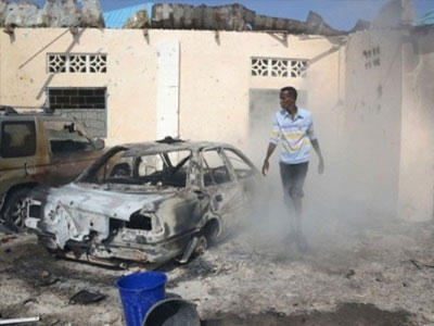 Τουλάχιστον 11 νεκροί από την τριπλή βομβιστική επίθεση στο Μογκαντίσου