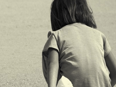 Γιαγιά πήρε το παιδί και εξαφανίστηκε