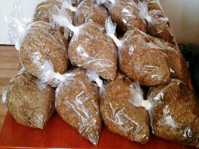 Κουβαλούσαν 60 κιλά λαθραίο καπνό