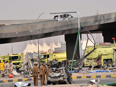 Σαουδική Αραβία: Δύο ένοπλοι μαχητές ανατινάχθηκαν μέσα σε κυβερνητικό κτίριο