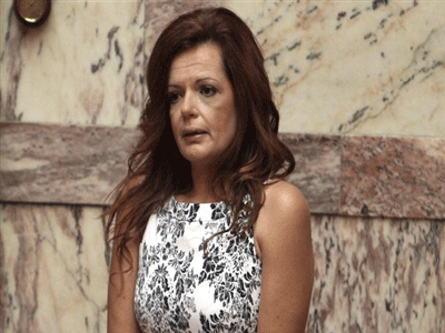 Δημόσιος υπάλληλος με πλαστό πτυχίο ο σύζυγος της βουλευτή Μαρίας Γιαννακάκη