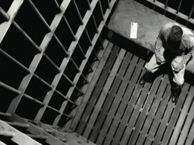 Σκότωσε συγκρατούμενο για να μην αποφυλακιστεί