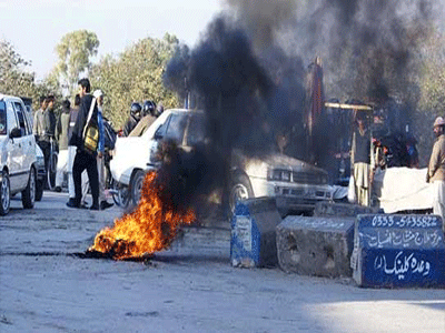 Πακιστάν: Συγκρούσεις στο Ισλαμαμπάντ με 230 τραυματίες