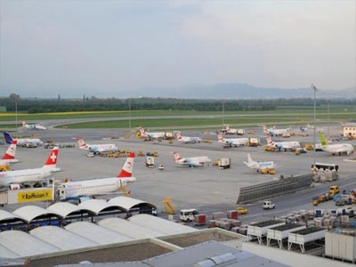 Ταξίδευαν για Μιλάνο με πλαστά διαβατήρια