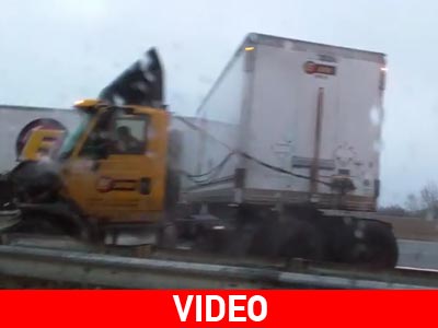 Νέα Υόρκη: «Τρελή» κούρσα νταλίκας λόγω πάγου