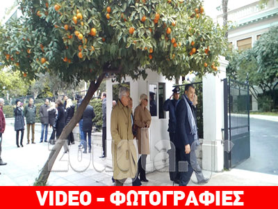 Στο Μαξίμου ο Θεοδωράκης