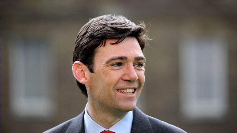 Βρετανία: Tο φαβορί για την ηγεσία των Εργατικών ζητεί δημοψήφισμα για την ΕΕ