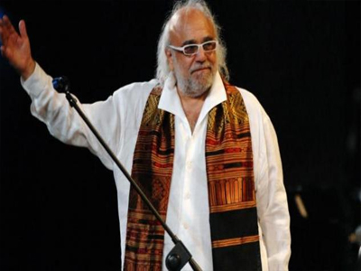 Στο νοσοκομείο ο Ντέμης Ρούσσος