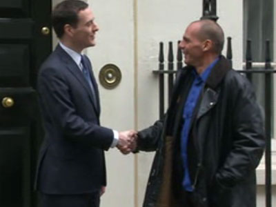 Οι ενδυματολογικές επιλογές του Βαρουφάκη στο «μικροσκόπιο» του Guardian