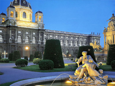 Ζωγράφισαν αγκυλωτούς σταυρούς σε τέμενος στη Βιέννη