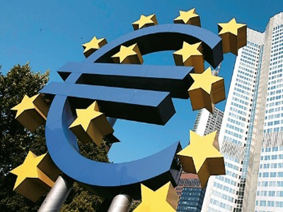 Αγορά κρατικών ομολόγων προωθεί το EFSF