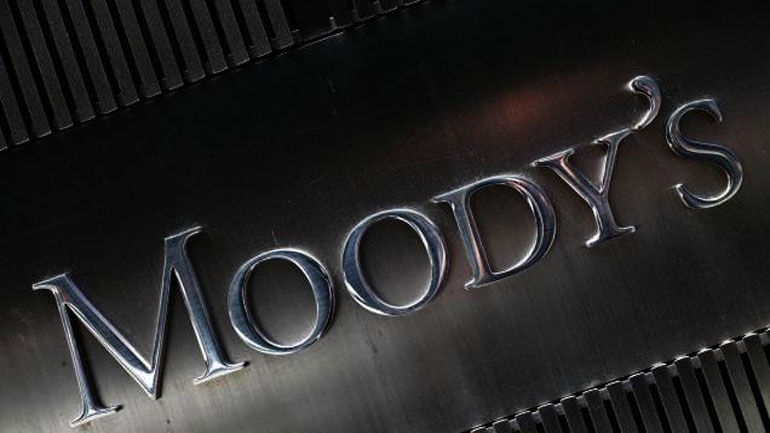 Moody’s: «Καμπανάκι» και για νέα υποβάθμιση της Ελλάδας