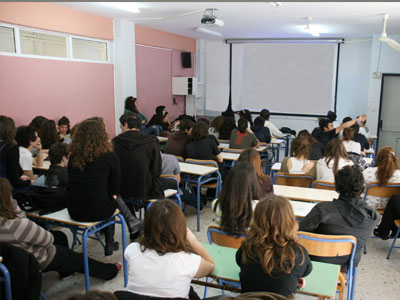 Ανθεί η παραοικονομία των παράνομων φροντιστηρίων