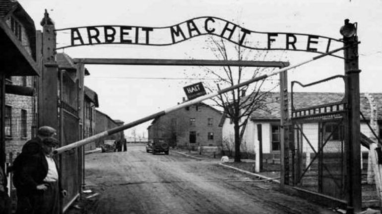 Άρχισε η δίκη του λογιστή του Άουσβιτς