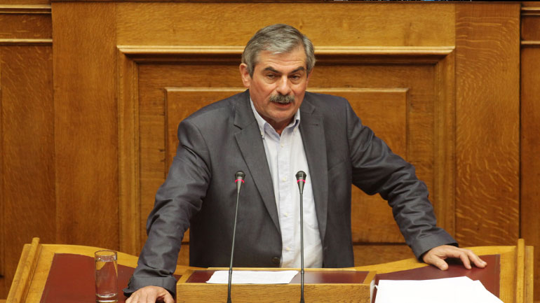 Πετράκος: «Mε την απειλή μη πληρωμής δόσης άρχισαν να τρέχουν όλοι»