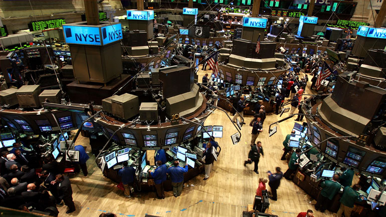 Με απώλειες ξεκίνησε η Wall Street