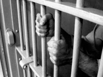 Φυλακισμένος του Δομοκού κατάπιε ξυραφάκια