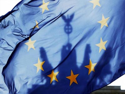 «Η Γερμανία να αναλάβει ευθύνη για την Ευρώπη»