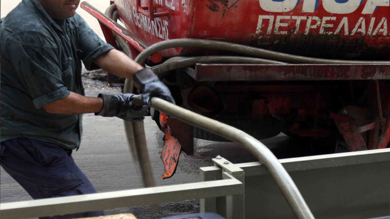 ΠΟΠΕΚ: Στα 85-88 λεπτά το λίτρο αναμένεται το πετρέλαιο θέρμανσης