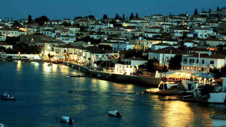 Έκπτωση 50% για τους μόνιμους κατοίκους Σπετσών και Ύδρας από την HSW