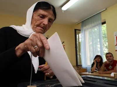 Οι Αλβανοί ψηφίζουν για να αναδείξουν τη νέα Βουλή τους