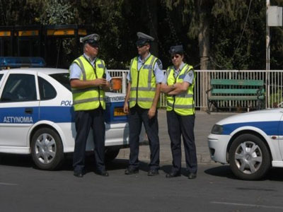 Επί ποδός η τροχαία για το τριήμερο