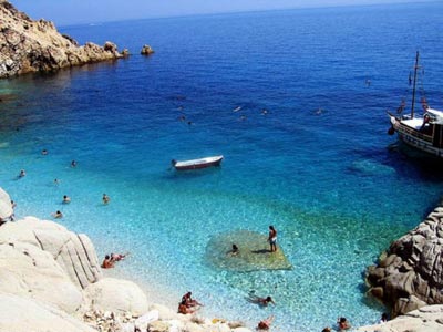 Ο αυστριακός τύπος για το χθεσινό δημοσίευμα για την Ικαρία