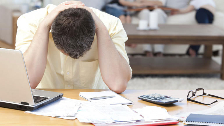 Συνέδριο Economist: «Καμπανάκι» για τη ρύθμιση των «κόκκινων δανείων»