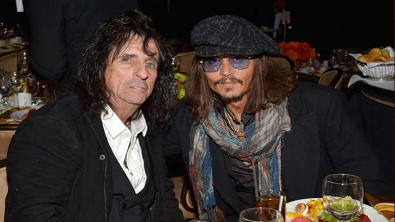 O Άλις Κούπερ ροκάρει με τον Τζόνι Ντεπ