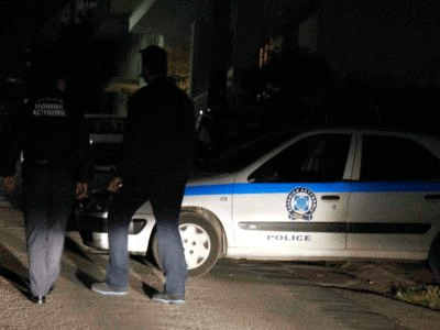 Κυκλοφορούσε με ψεύτικο πιστόλι και μεταλλικό γκλοπ