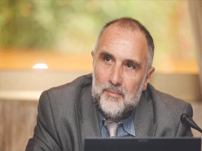 Να είναι υποψήφιος σε νέο κόμμα ο Παπακωνσταντίνου λέει ο Γ. Πανάρετος