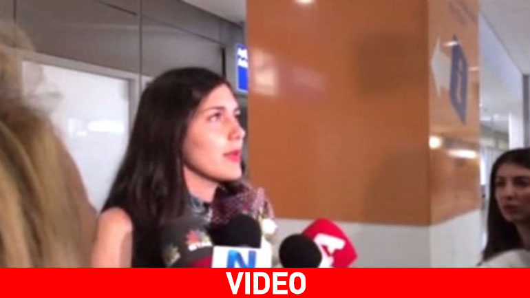 Επέστρεψε η 25χρονη Κλειώ που έζησε τον εφιάλτη του Εγκέλαδου στο Νεπάλ