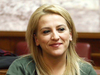 Για ευνοιοκρατία κατηγορείται η Ρένα Δούρου από εργαζομένους του ΕΔΣΝΑ