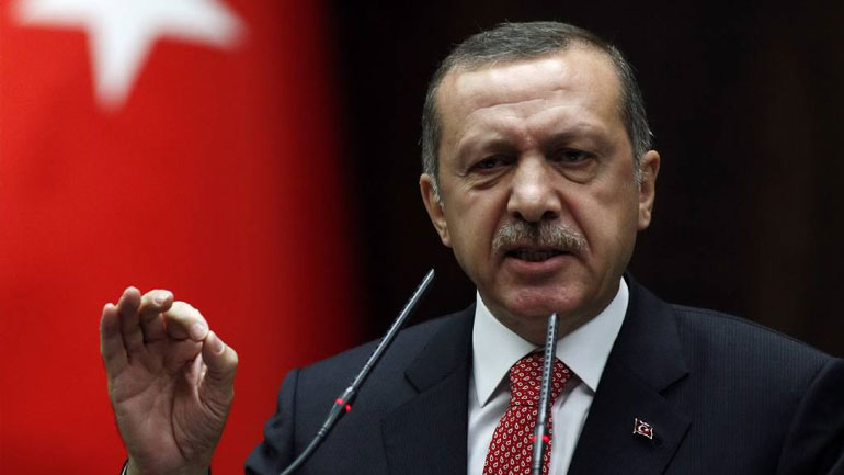 Ερντογάν: «Η επίθεση σε γραφείο του AKP έχει στόχο την ειρηνευτική διαδικασία με τους Κούρδους»