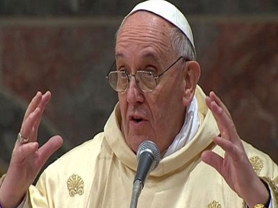 Σάλος από δήλωση του Πάπα Φραγκίσκου για τους γονείς που δέρνουν τα παιδιά τους