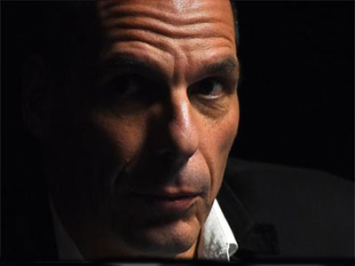 Die Welt: Η Ελλάδα πρέπει να θάψει τα πολιτικά της όνειρα