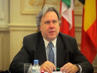 Κατρούγκαλος: Δεν θα απολυθεί κανείς