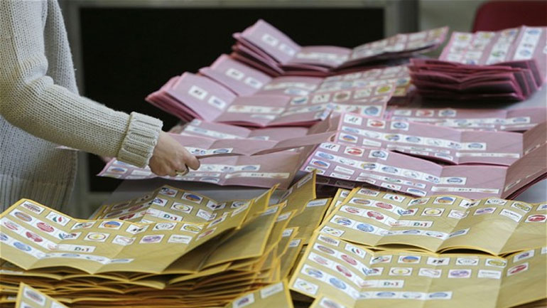 Ιταλία: 23 εκατ. Ιταλοί στις κάλπες για τις περιφερειακές και δημοτικές εκλογές