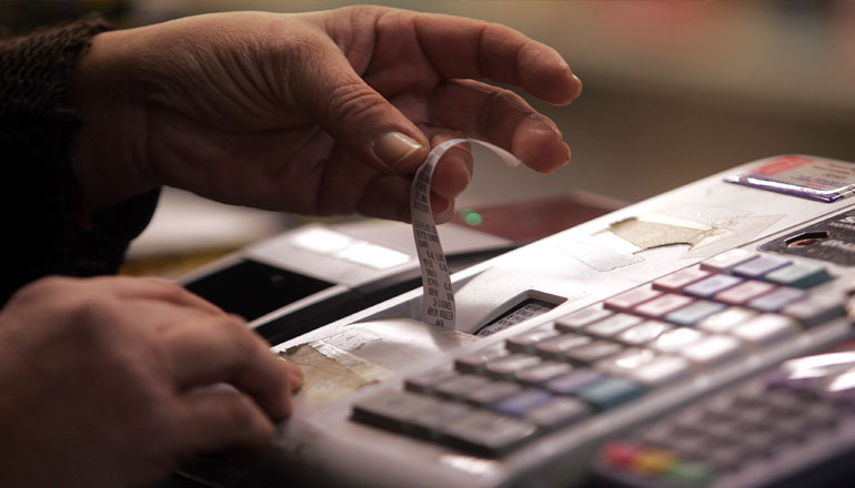 Είχαν… ξεχάσει να κόψουν 2.000 αποδείξεις