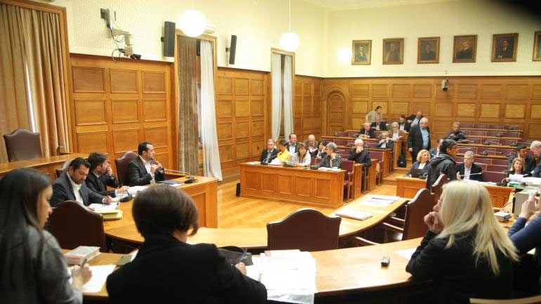 Κόντρα στη συνεδρίαση της Επιτροπής της Βουλής για την ΕΡΤ